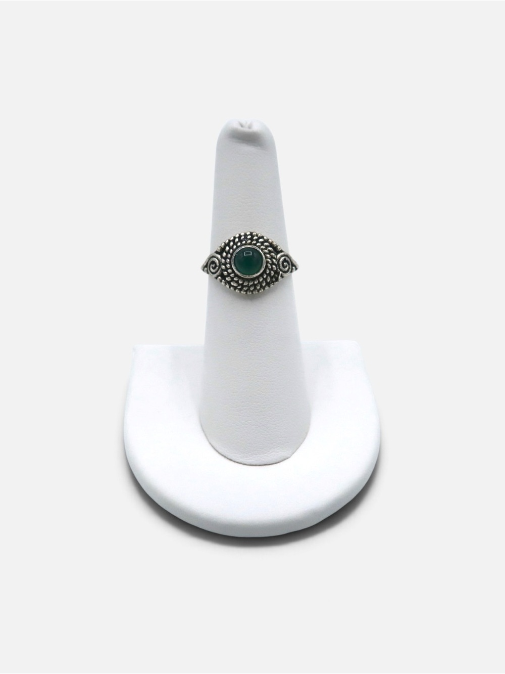 VINTAGE IMPERIAL JADE RING